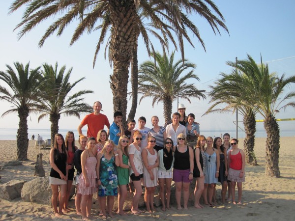 Gruppenbild am Strand von Roses/ Spanien